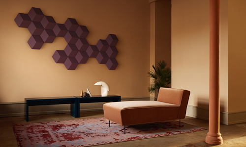 BeoSound Shape, sistema inalámbrico de altavoces montado en la pared con módulos de absorción de ruidos