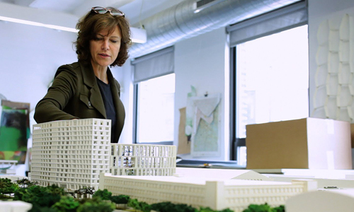 Jeanne Gang arquitecta americana, fundadora de la firma Studio Gang