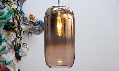 Gople Lamp diseñada por Artemide en colaboración con la firma de arquitectura BIG