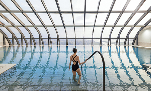 Piscina del hotel Jumeirah Nanjing.