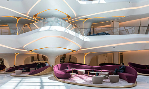 Zaha Hadid Architects revela los interiores del hotel ME Dubai.