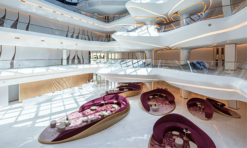 Zaha Hadid Architects revela los interiores del hotel ME Dubai.