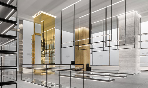 Hedi Slimane inauguró una nueva tienda insignia Celine en Londres.