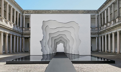 Divided Layers, de Kohler + Daniel Arsham.