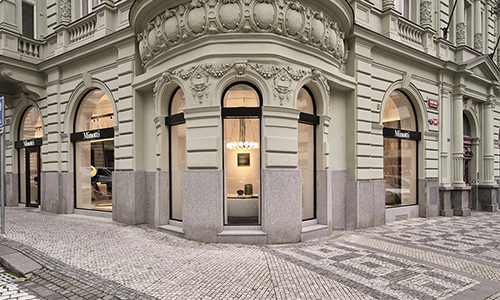 Minotti inaugura nueva tienda insignia en Praga.