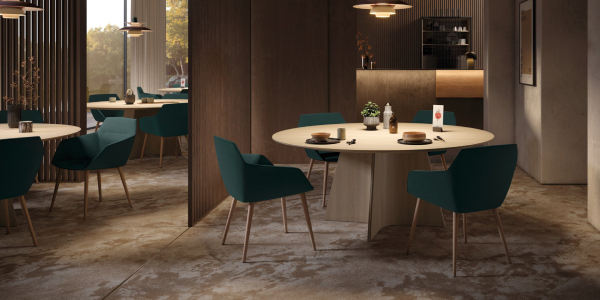 Wave: diseño modular, tecnología integrada y narrativa espacial en una mesa.