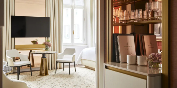 Pierre-Yves Rochon renueva las habitaciones del Four Seasons Milano.